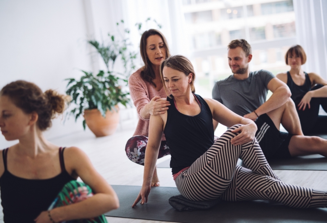 Join our Yin Yoga teacher training - mindfully created by our lead teacher Hellen van der Harten